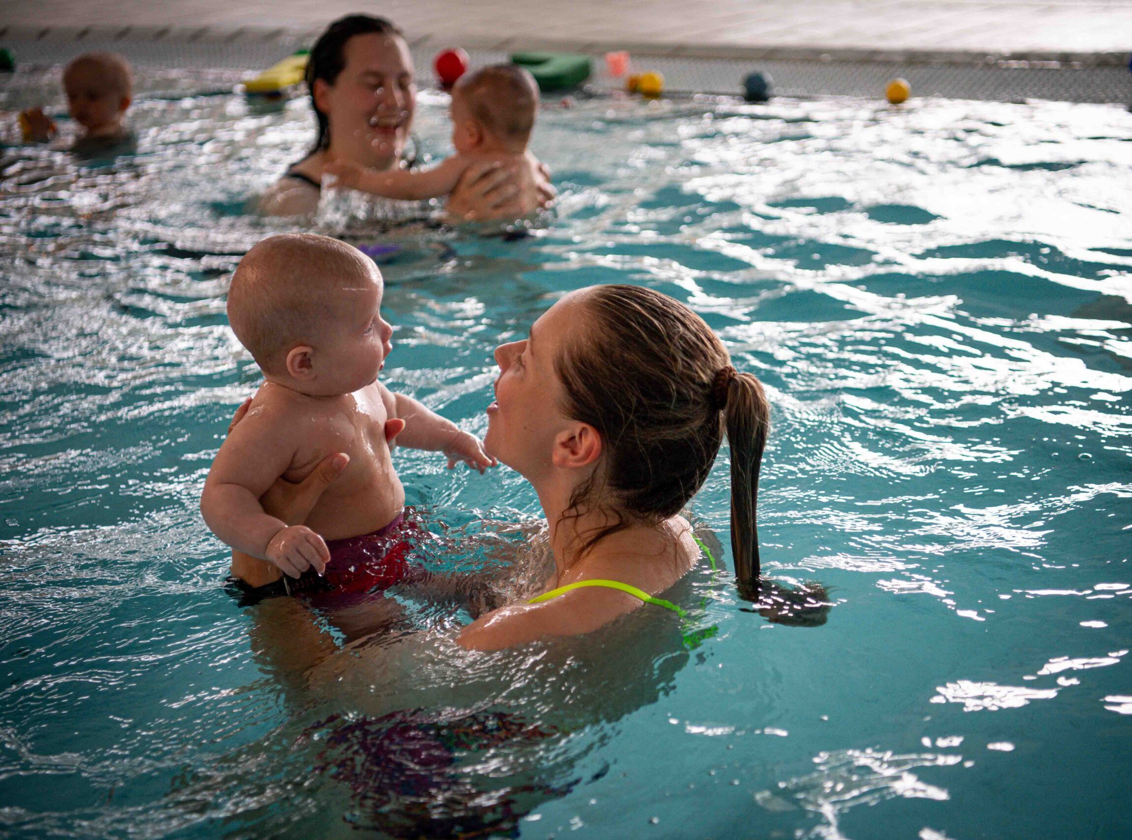 Babysvømning i Slotssøbadet